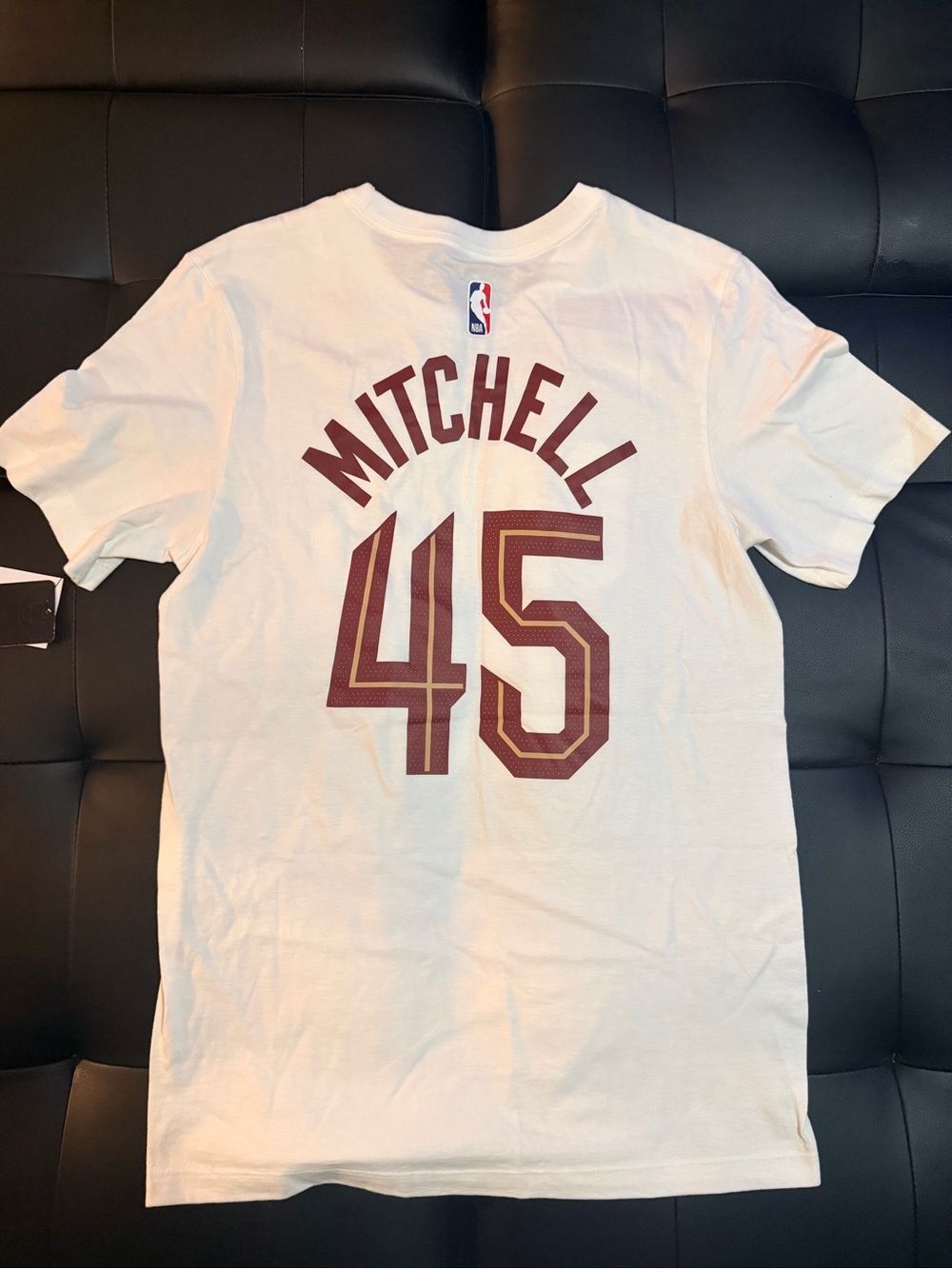 Nike Donovan Mitchell Cleveland Cavaliers white T-shirt - Picture 5 of 5